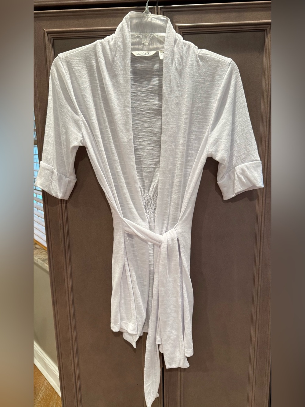 Derek Heart Medium White Tie-Waist Lightweight Half Sleeve Cardigan